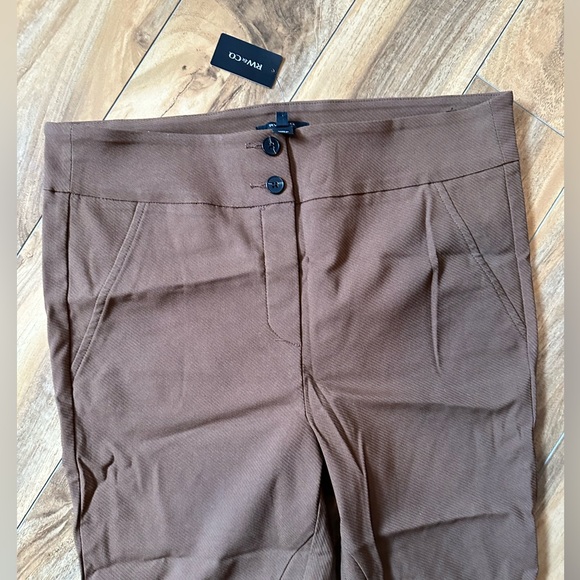 NWT High Waisted Legging Pant in Brown (RW&Co.) - Picture 6 of 7